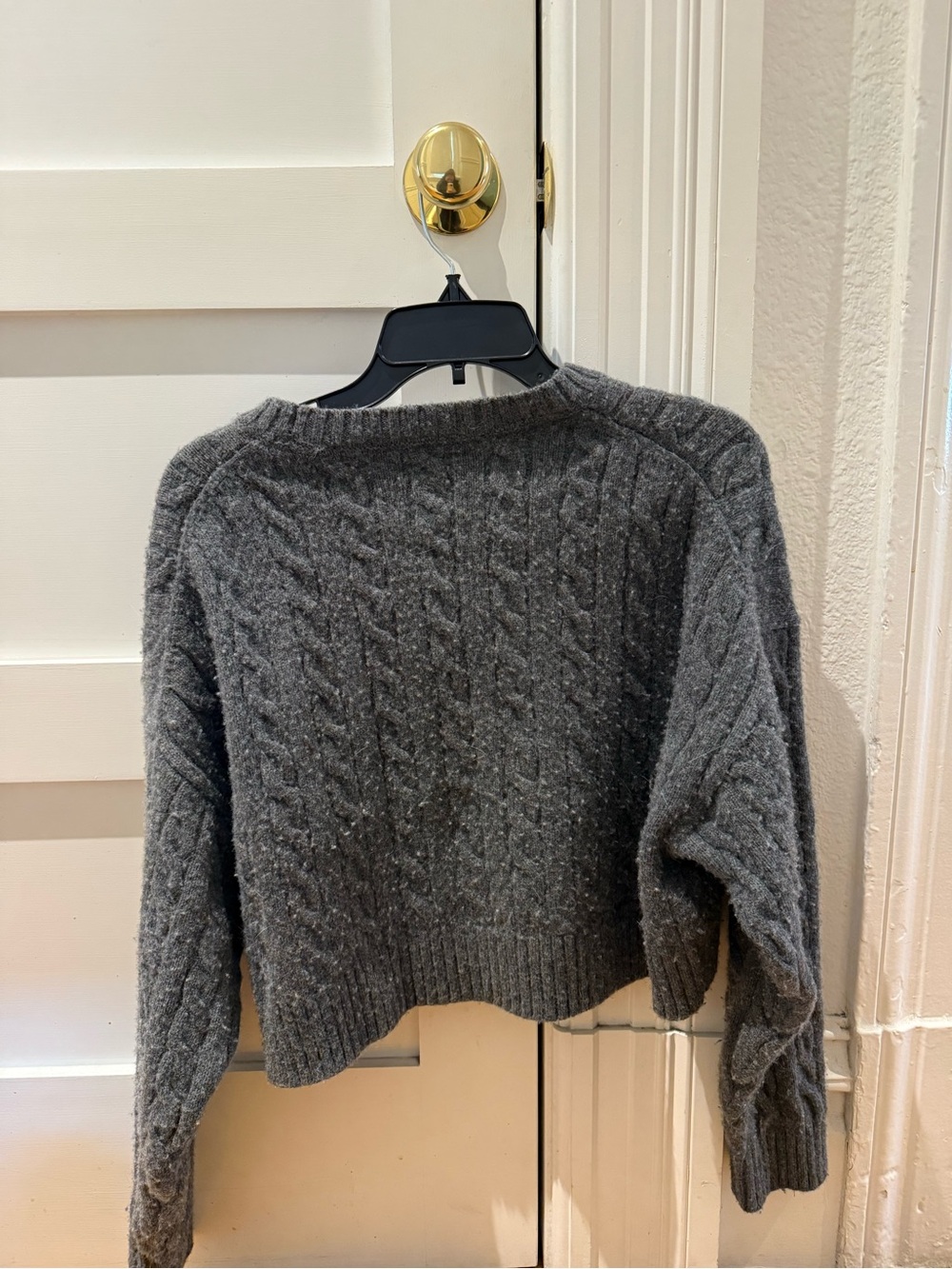 ✨ Sunday Best Gray Cable Knit Cropped Crew Sweater ✨ - Picture 2 of 2